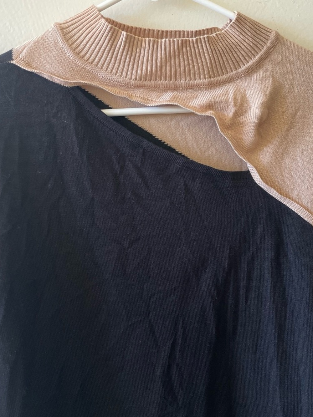 Absolutely Famous Black and Beige Off-Shoulder Two-Tone Sweater - Picture 3 of 4